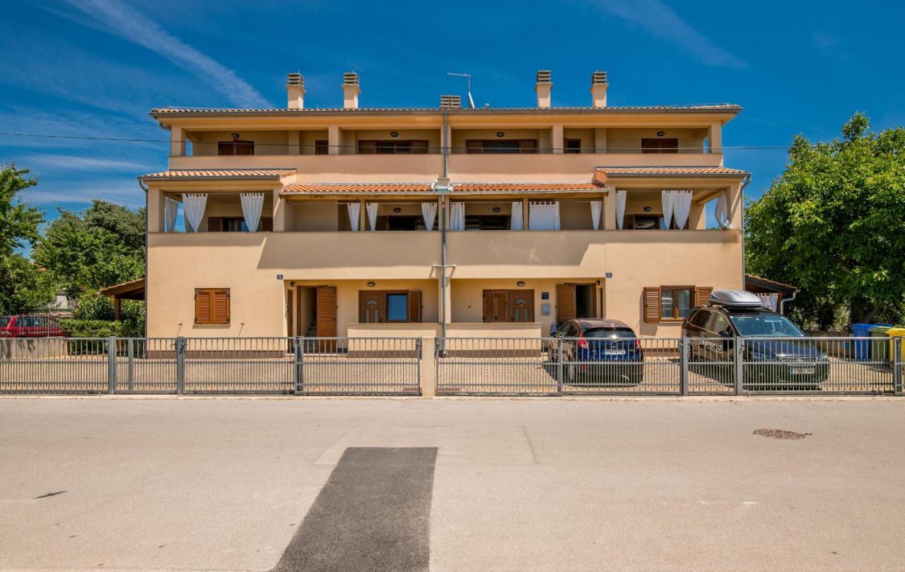 Apartments Insula Aurea Klimno Buitenkant foto