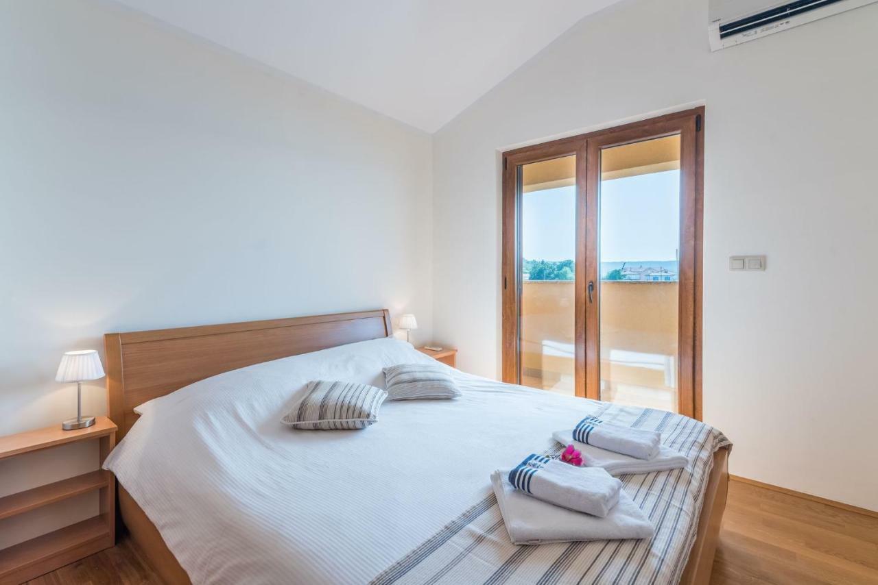 Apartments Insula Aurea Klimno Kamer foto